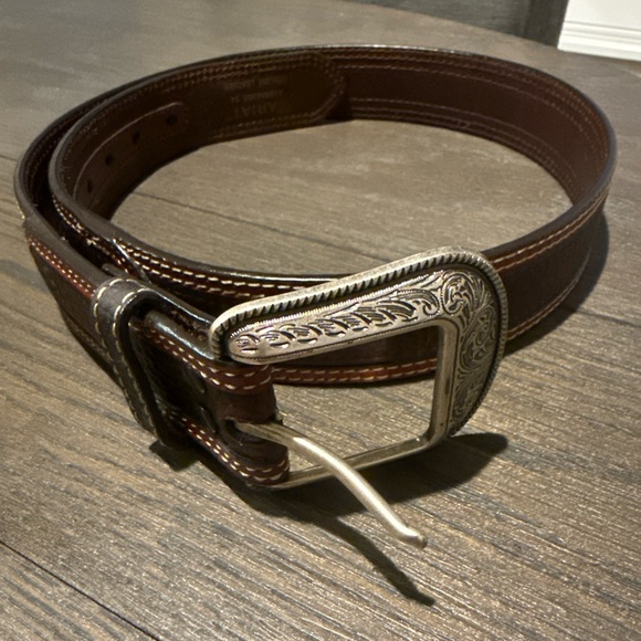 Ariat Mens Two-tone Leather Belt-A10004305 Brown Silver Buckle Size 34 NWOT - Picture 3 of 9